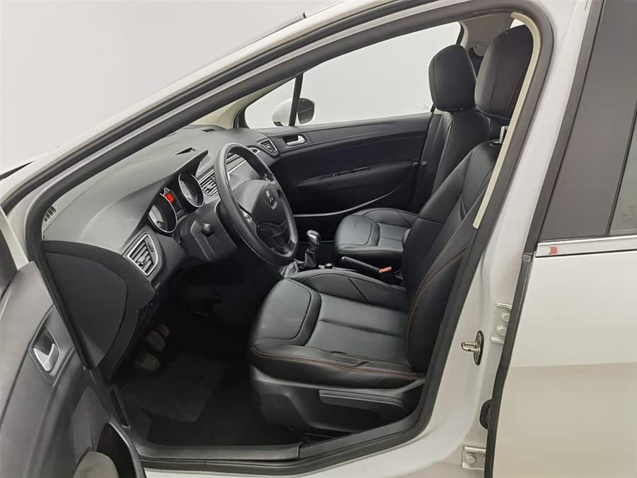 Peugeot 308 2015 car image #11