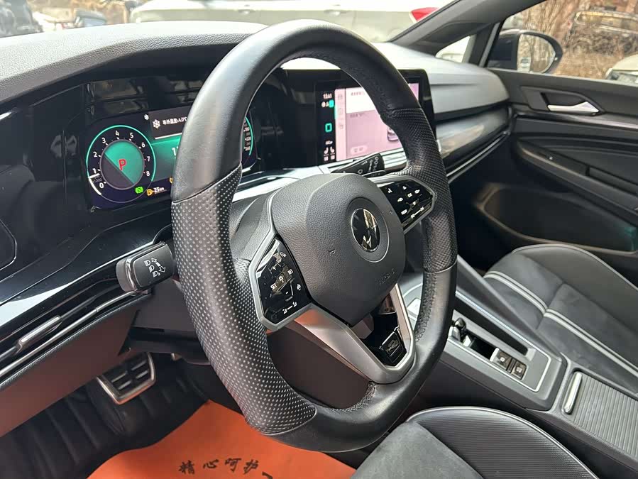 Volkswagen Golf 2022 car image #11