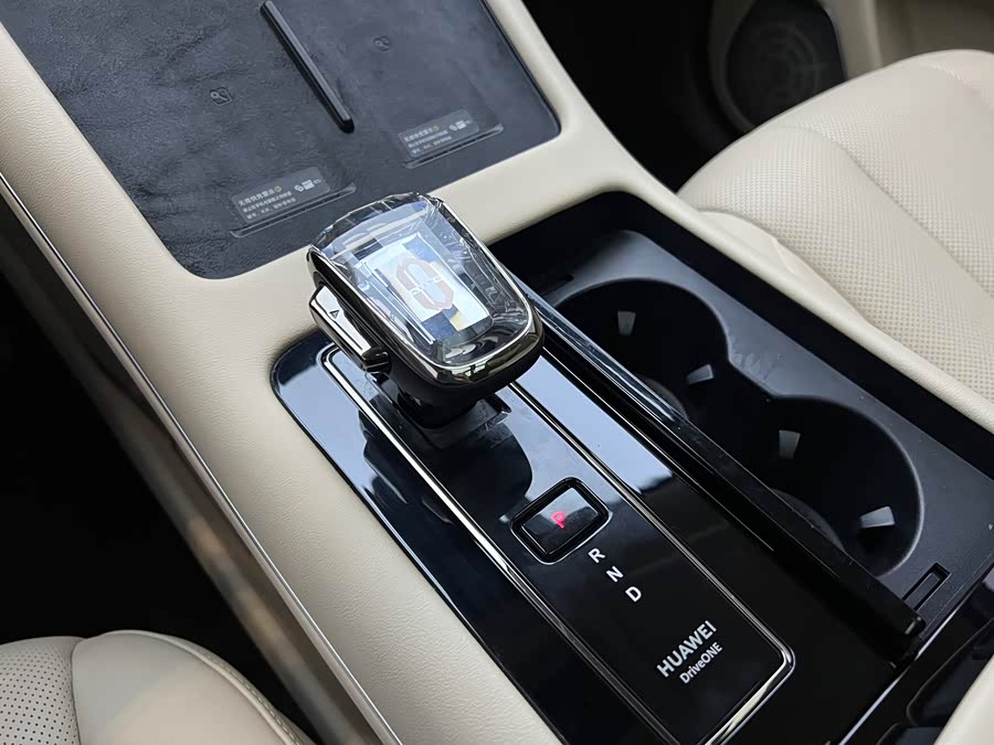 2024 immagine di auto #11