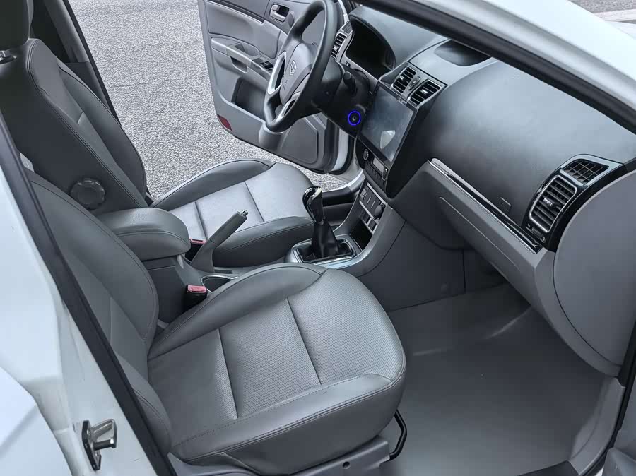 GEELY Emgrand Classic 2018 car image #11