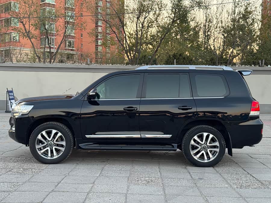 Toyota 2019 immagine di auto #11