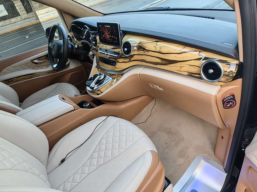 Mercedes-Benz V Class 2020 #11 Mercedes-Benz V Class 2020 car image #11