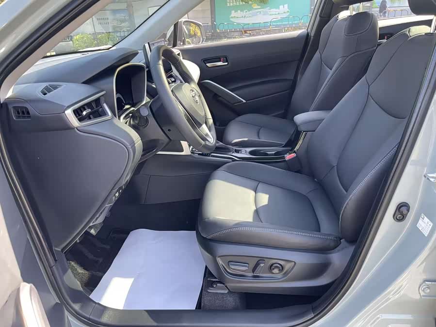 Toyota Corolla Cross 2022 car image #11
