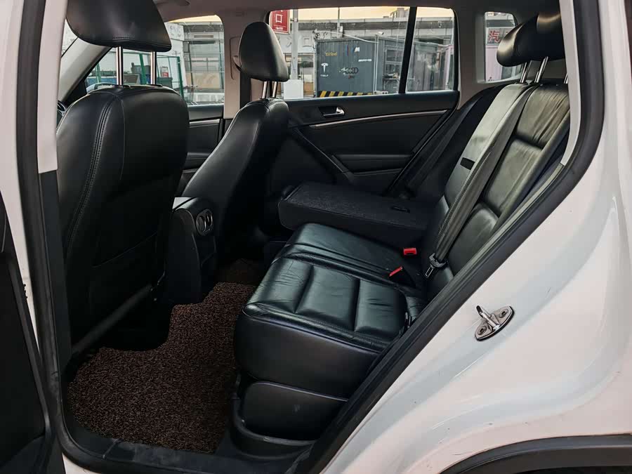 Volkswagen Tiguan 2013 #11 Volkswagen Tiguan 2013 car image #11