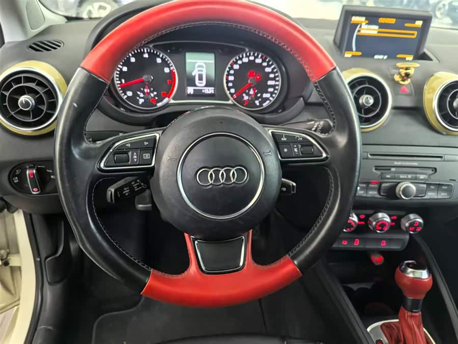 Audi A1 2014 car image #11