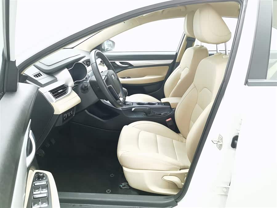 GEELY Emgrand 2018 car image #11