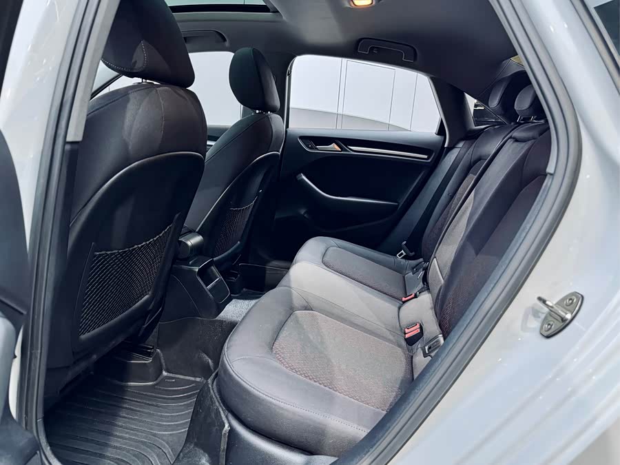 Audi A3 2020 immagine di auto #11