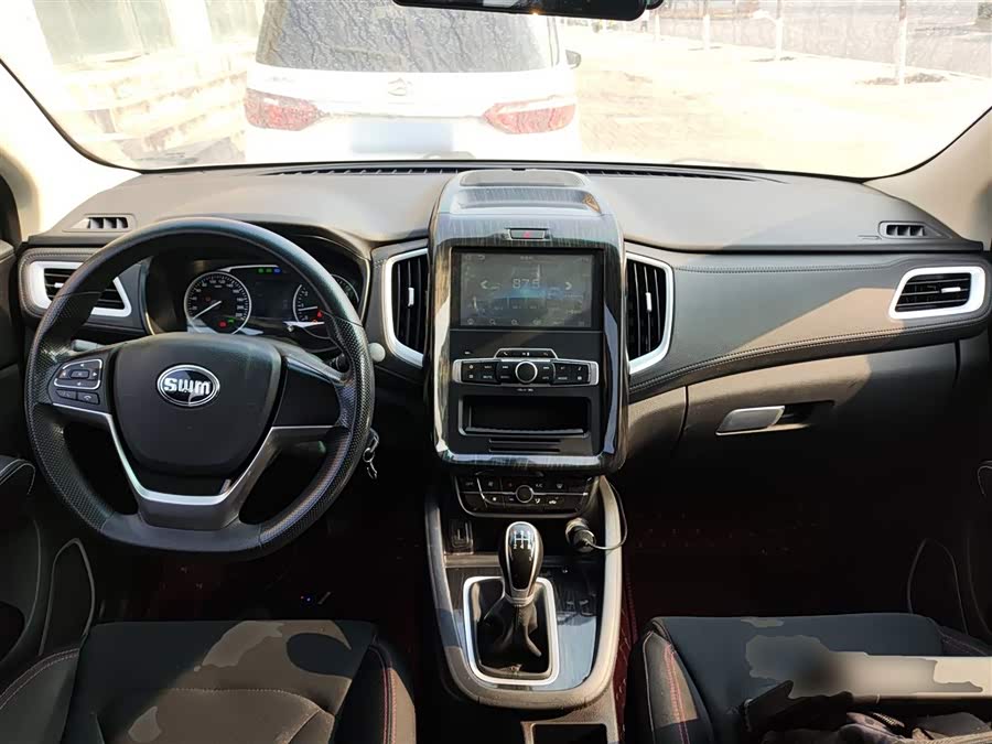 SWM X7 2020 imagem de carro #11