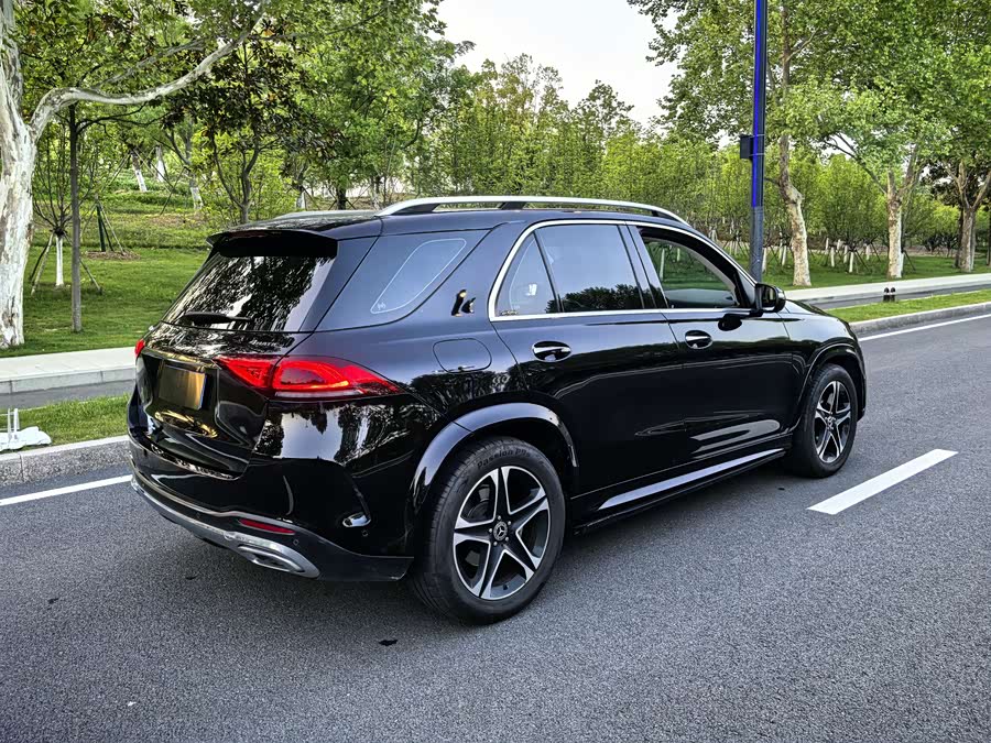 Mercedes-Benz GLE Class 2022 #11 Mercedes-Benz GLE Class 2022 car image #11