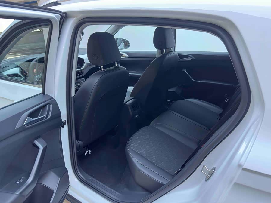 Volkswagen Tacqua 2023 car image #11