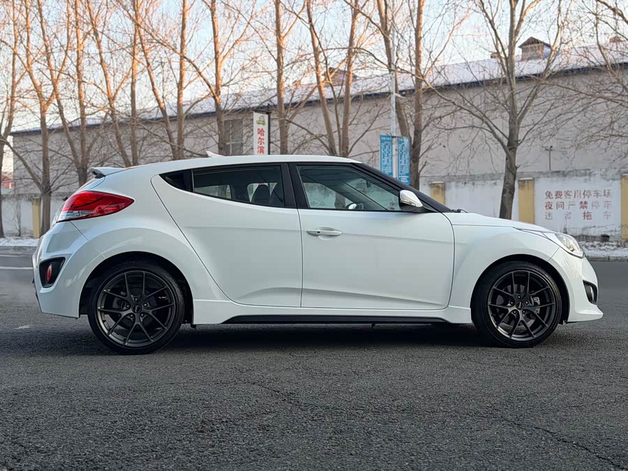 Hyundai Veloster 2015 #11 Hyundai Veloster 2015 car image #11