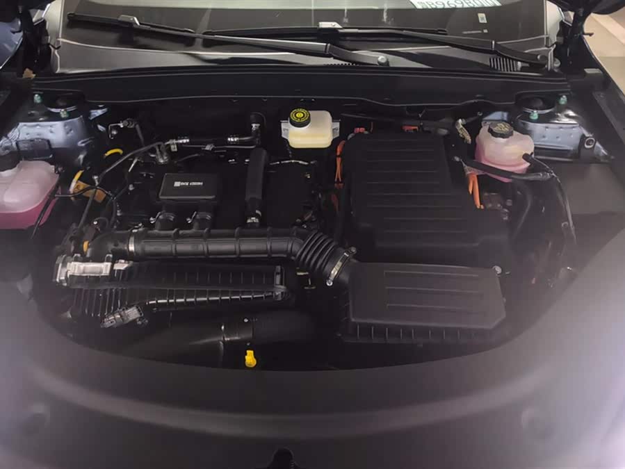 BYD Seal 05 DM-i 2025 car image #11