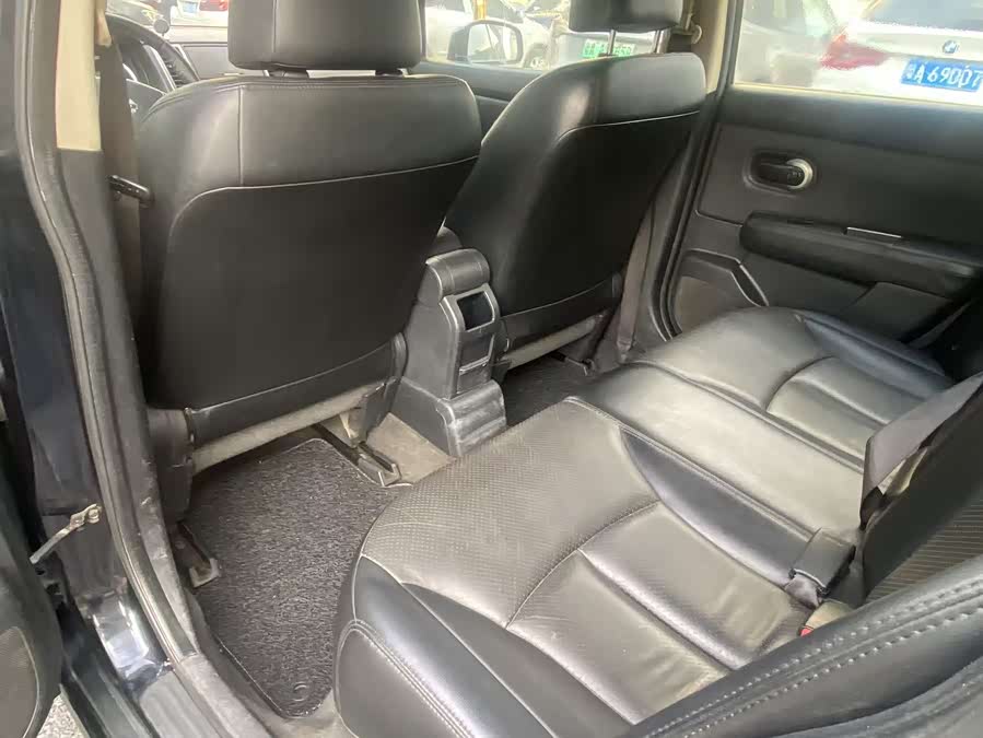 日产 骐达TIIDA 2010 汽车图片 #11