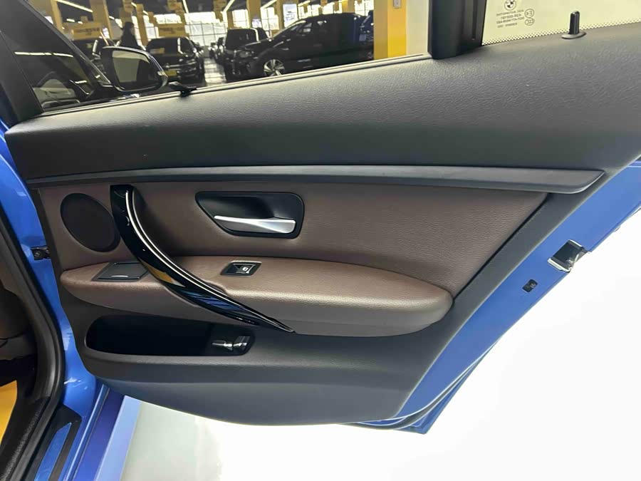 BMW 3 Series 2019 #11 BMW 3 Series 2019 car image #11