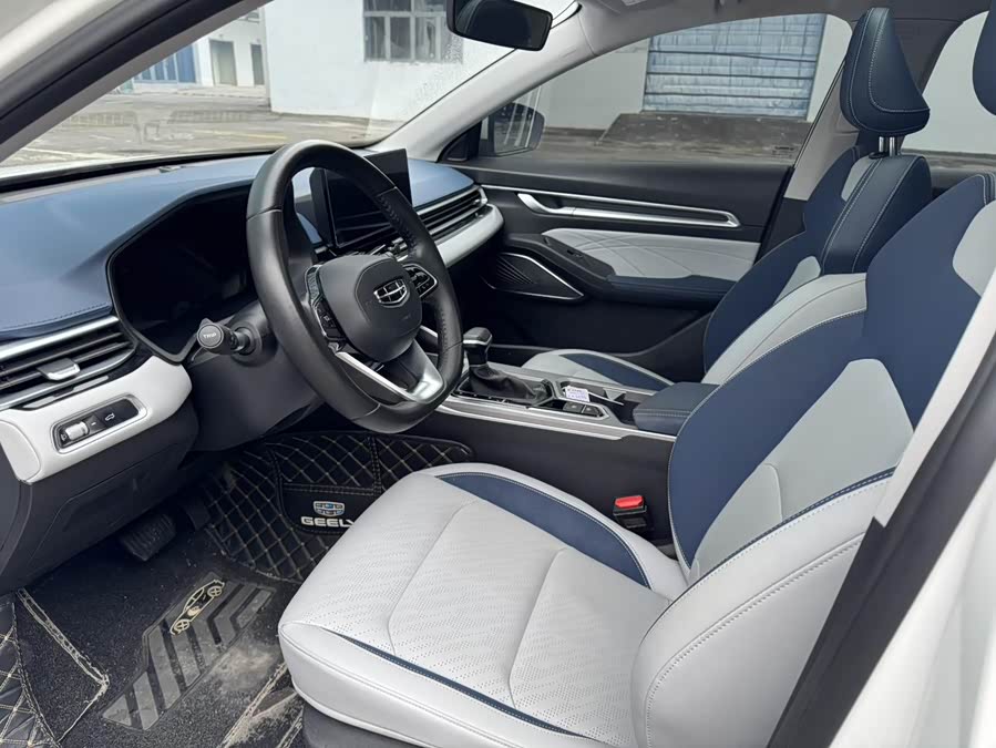 GEELY Emgrand 2021 car image #11