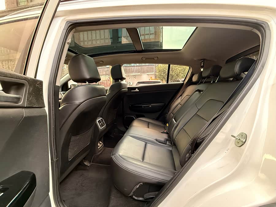 Kia KX5 2016 #11 Kia KX5 2016 car image #11