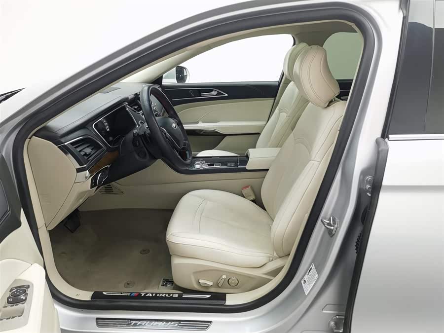 Ford Taurus 2017 car image #11