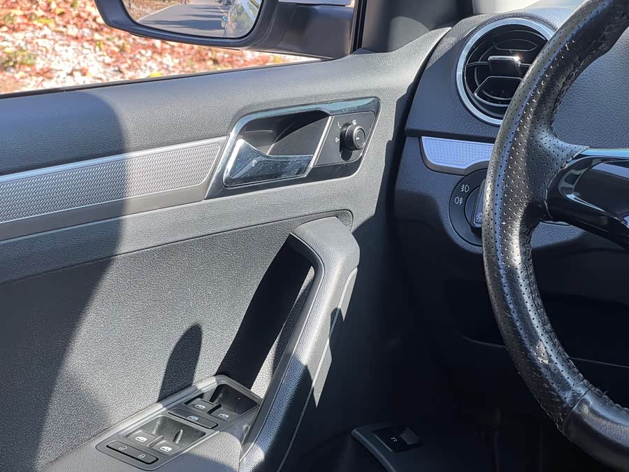 Volkswagen Jetta 2017 immagine di auto #11