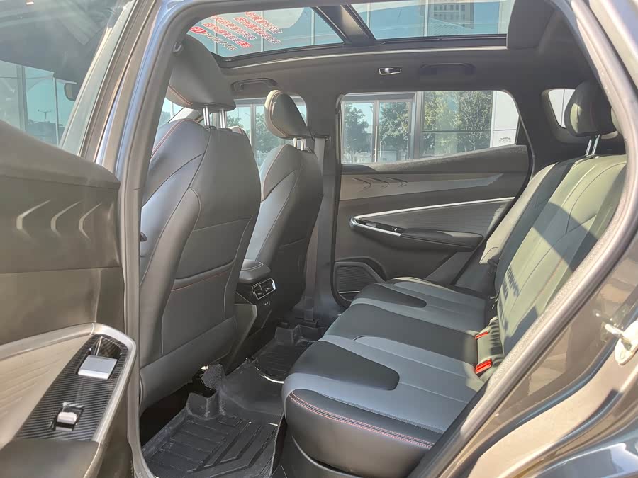 GEELY Boyue 2023 car image #11