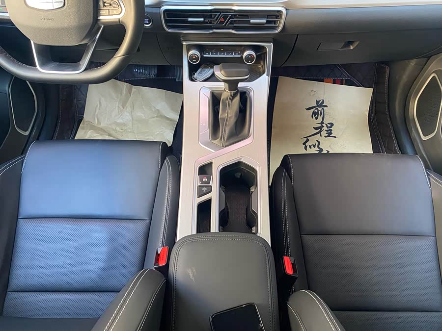 GEELY Coolray 2025 car image #11