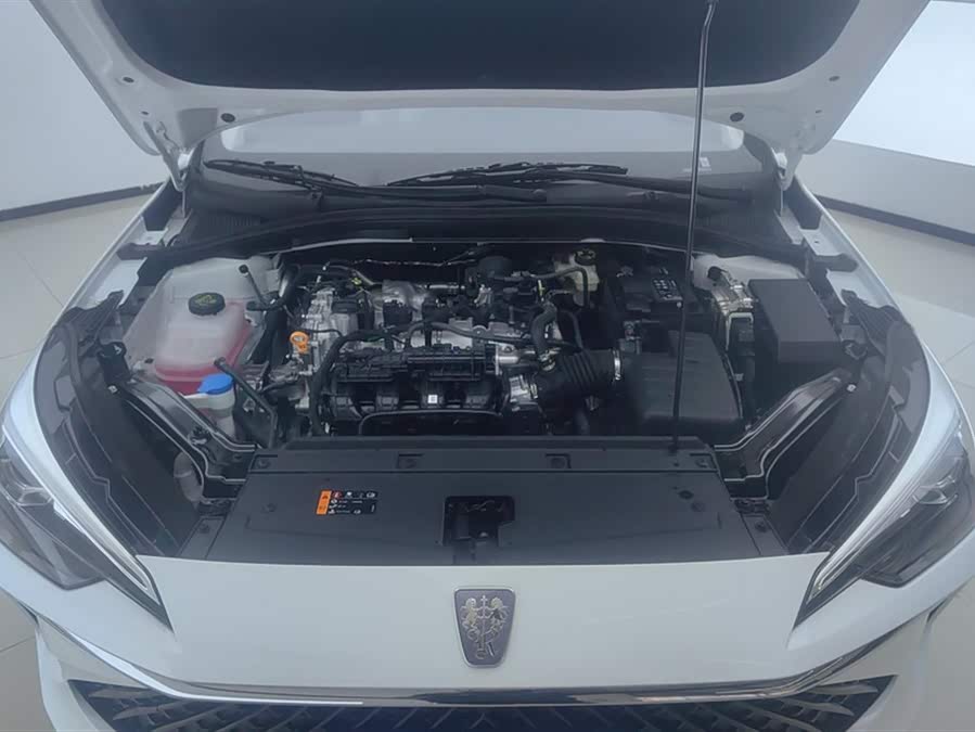 Roewe i5 2025 car image #11