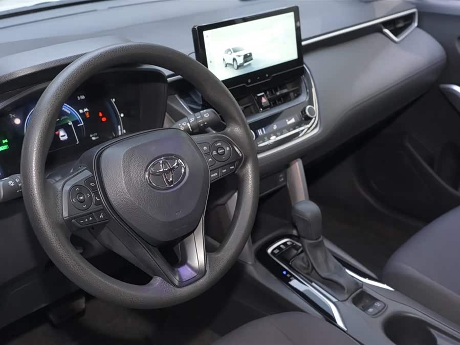 Toyota Corolla Cross 2024 car image #11