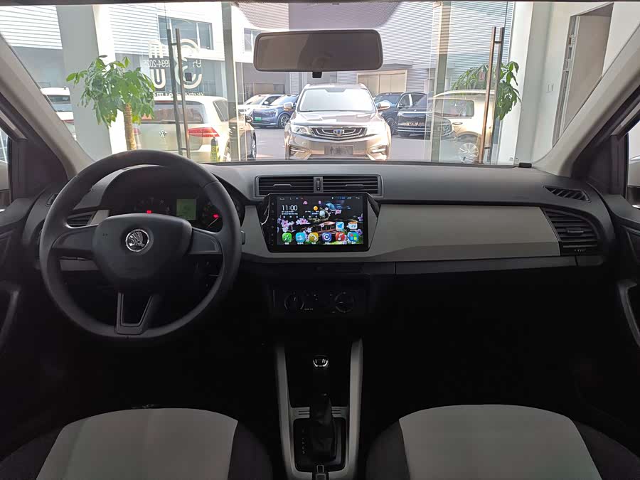 Skoda Fabia 2016 صورة سيارة #11