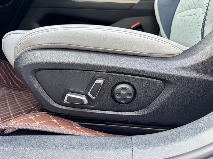 GEELY Preface 2021 image de voiture #11