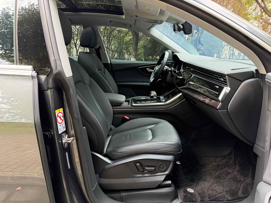 Audi Q8 2020 #11 Audi Q8 2020 car image #11