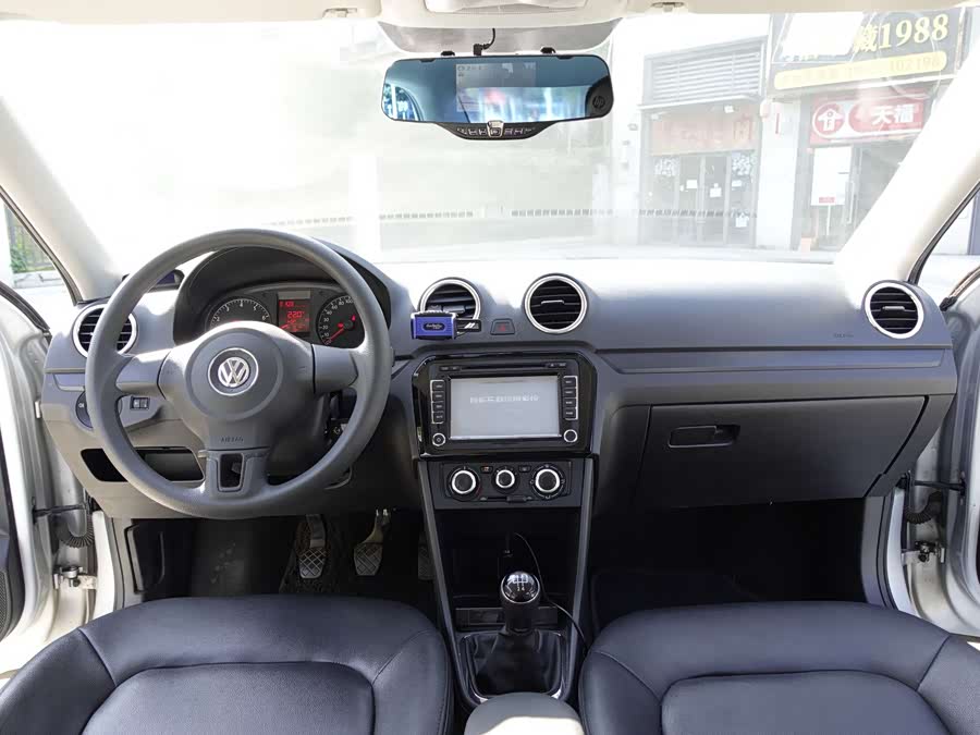 Volkswagen Jetta 2017 immagine di auto #11