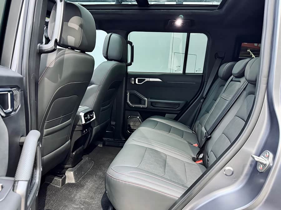 Jetour Traveller 2023 car image #11