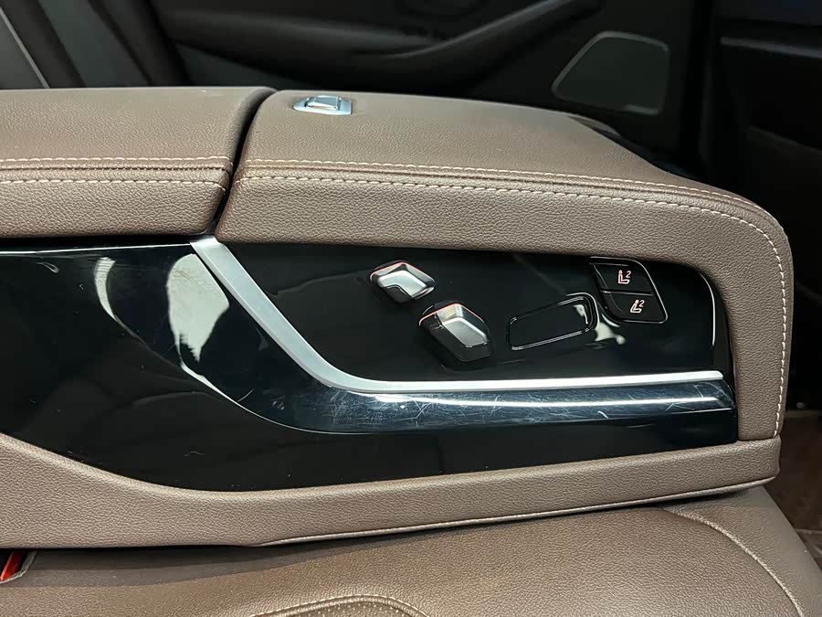 BMW 5 Series New Energy 2021 car image #11