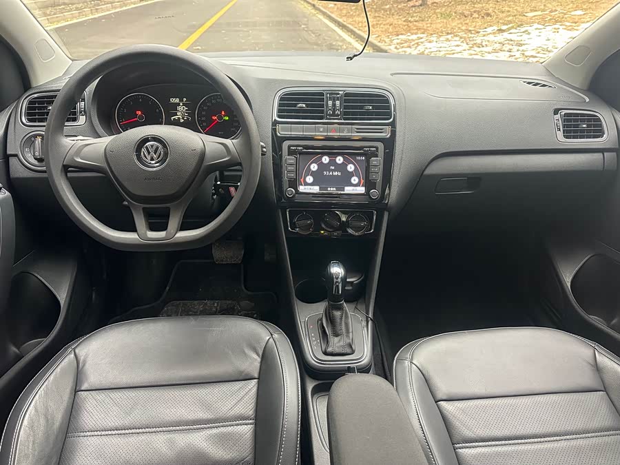 Volkswagen Polo 2016 #11 Volkswagen Polo 2016 car image #11