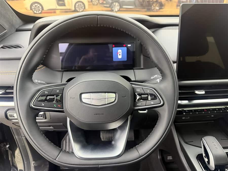 GEELY Okavango L 2024 car image #11