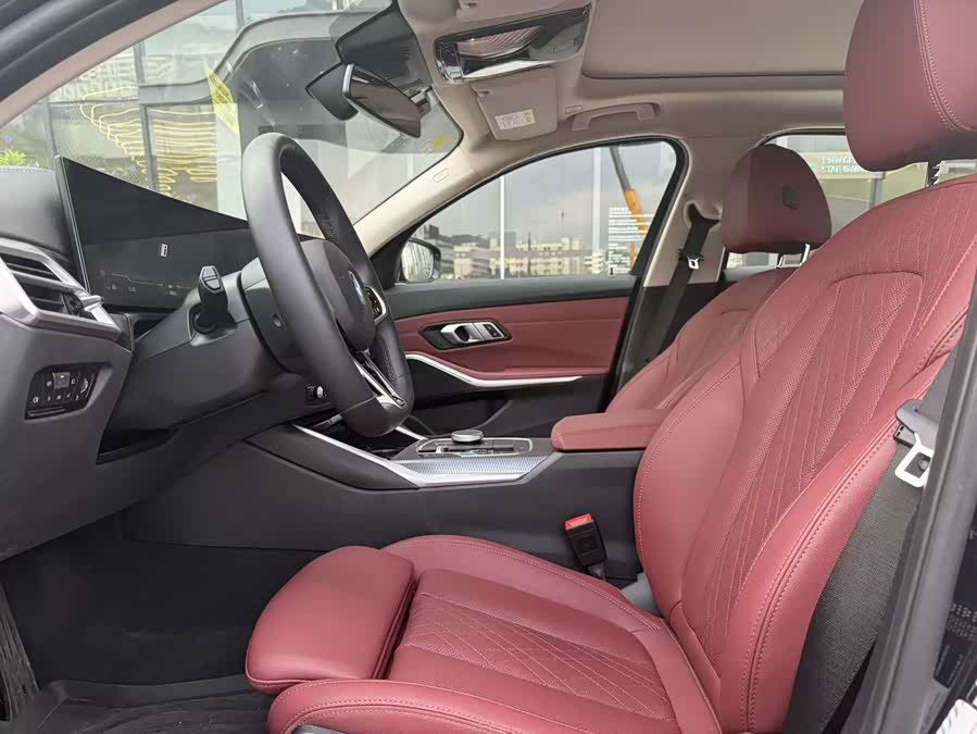 BMW i3 2024 car image #11