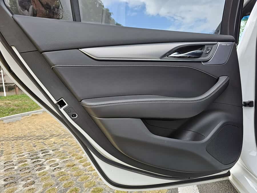 2022 immagine di auto #11