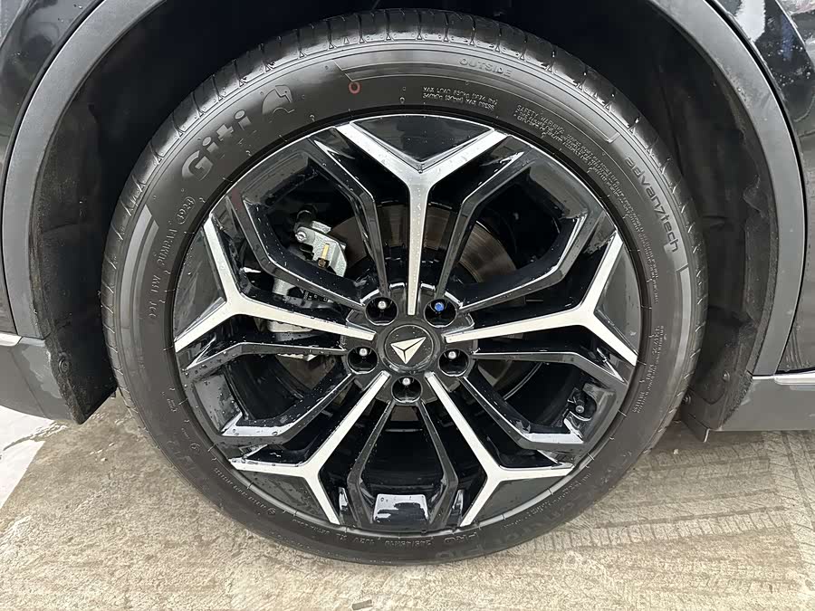 Deepal L07 2025 car image #11