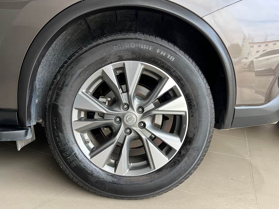 Nissan Murano 2023 изображение автомобиля #11