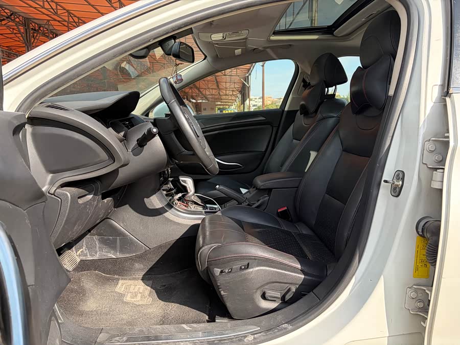 Citroen C5 2015 car image #11