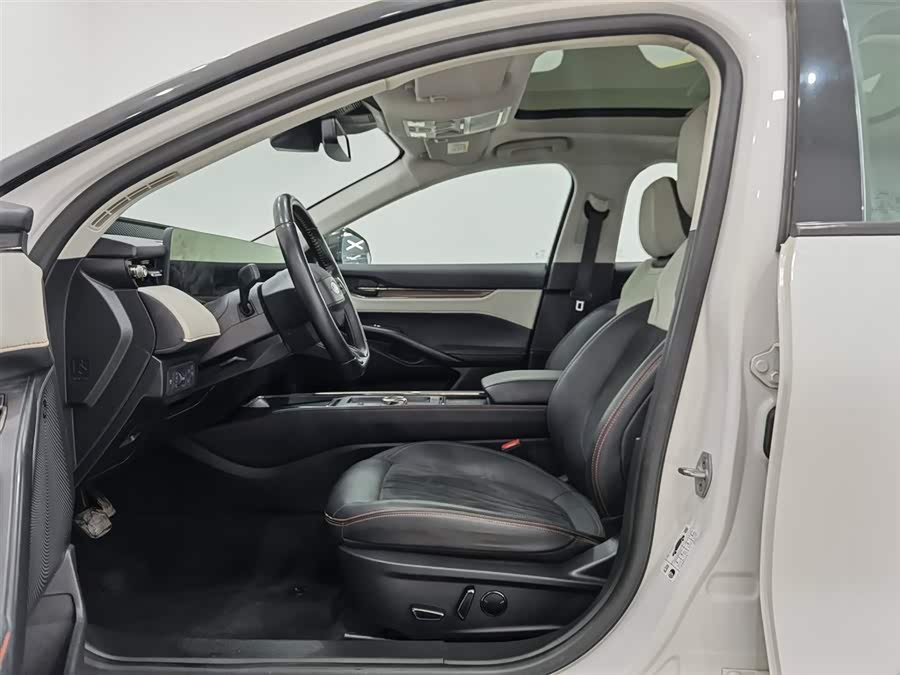 Ford Mondeo 2022 car image #11