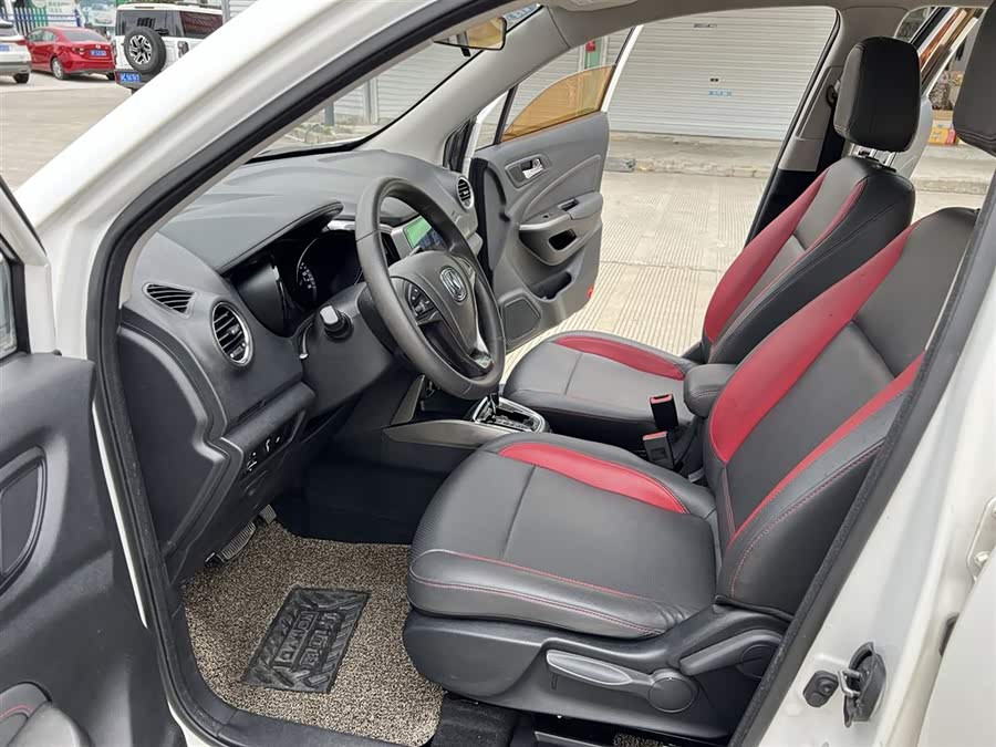 长安 长安CS15 2017 汽车图片 #11