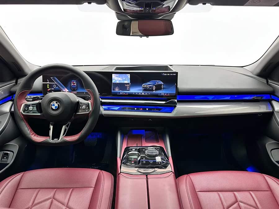 BMW 5 Series 2024 #11 BMW 5 Series 2024 car image #11