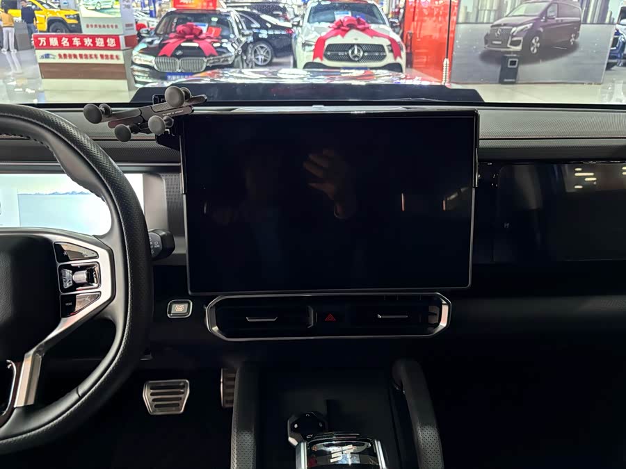 Jetour Traveller 2023 car image #11
