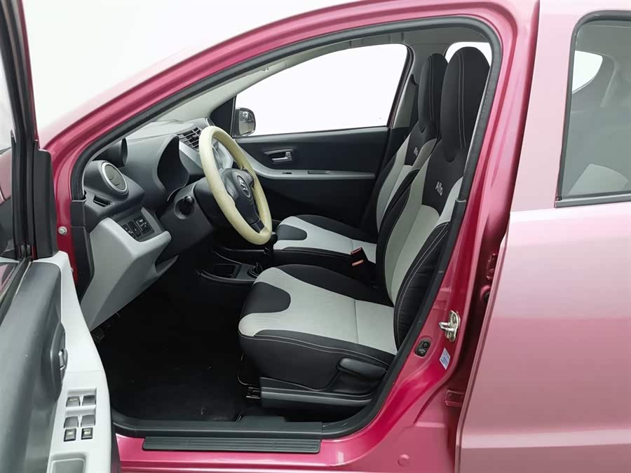 Suzuki 2013 car image #11