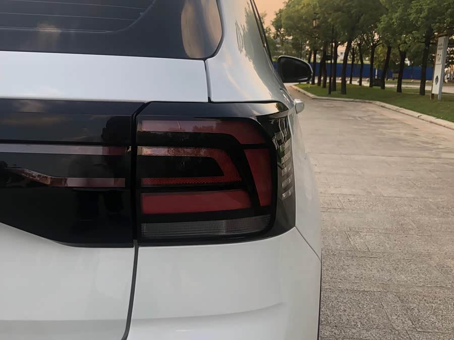 Volkswagen T-Cross 2023 #11 Volkswagen T-Cross 2023 car image #11
