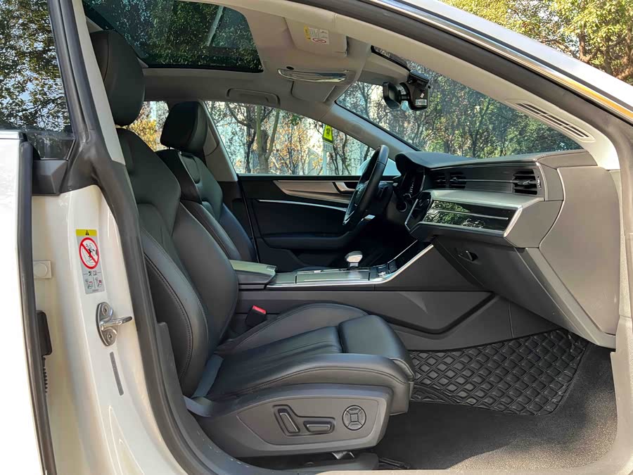 Audi A7 2021 immagine di auto #11