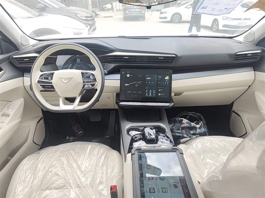 Kaiyi Kunlun New Energy 2025 #11 Kaiyi Kunlun New Energy 2025 car image #11