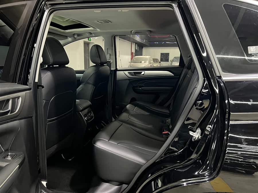 Haval M6 2023 #11 Haval M6 2023 car image #11