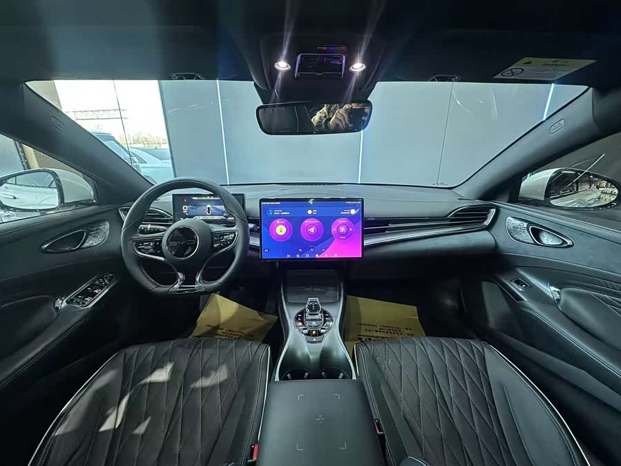 BYD Seal 2024 car image #11