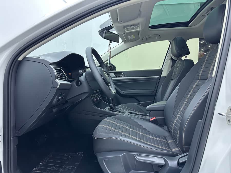 Volkswagen Lavida 2022 car image #11